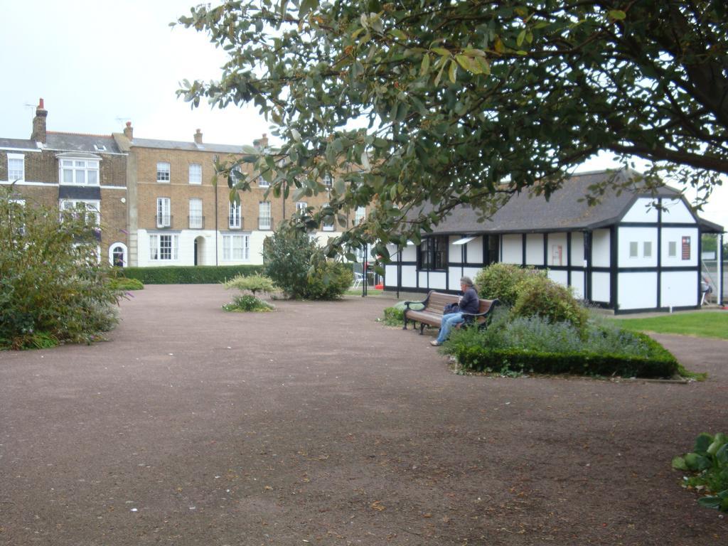 Spencer Court Hotel Ramsgate Exterior photo