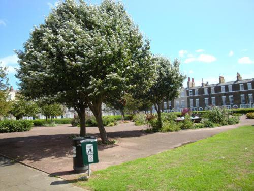 Spencer Court Hotel Ramsgate Exterior photo